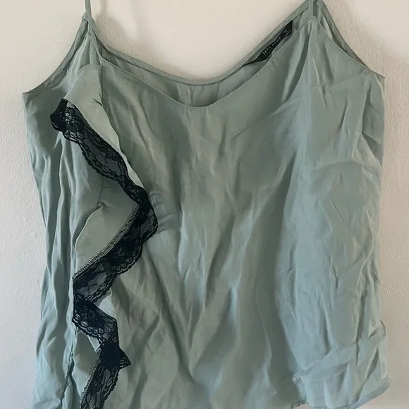 Top - Picture 1 of 2